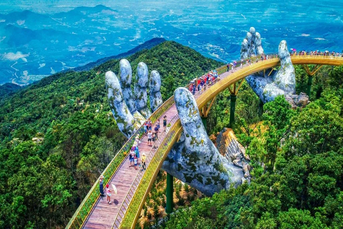 Golden Bridge in Ba Na Hills 